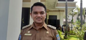 Camat Sekarbela